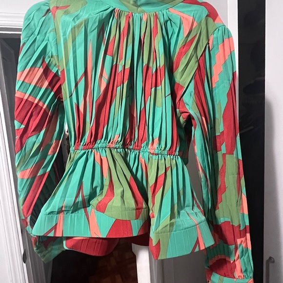 Colorful Geometric Top - Picture 4 of 4